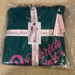 Victoria's Secret Teal and Pink Pajama Set